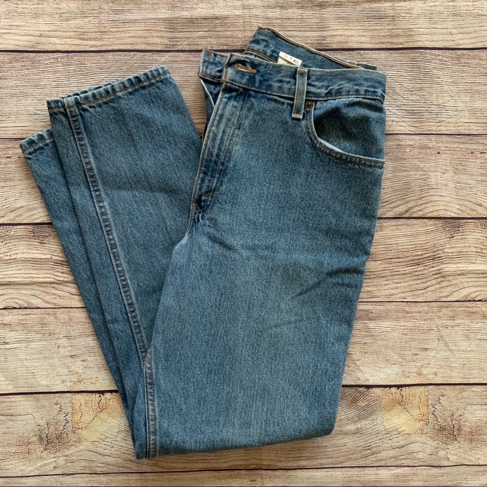 550 High Waisted “Mom” Jeans